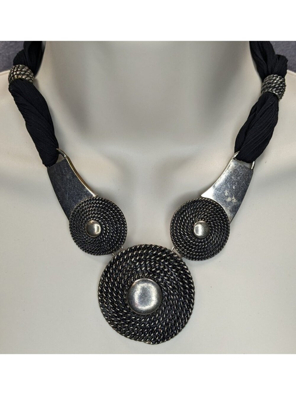 Goth 90s Brutalist VCLM Statement Necklace Black Silver Tone Mesh Disc Collar